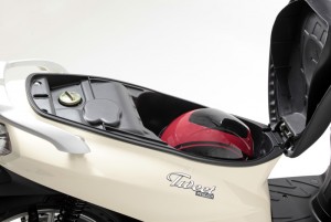 Peugeot Tweet 125i